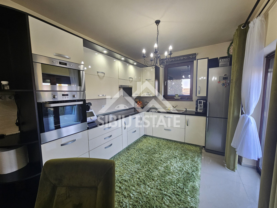 Casa individuala cu garaj in Sura Mare, SIbiu