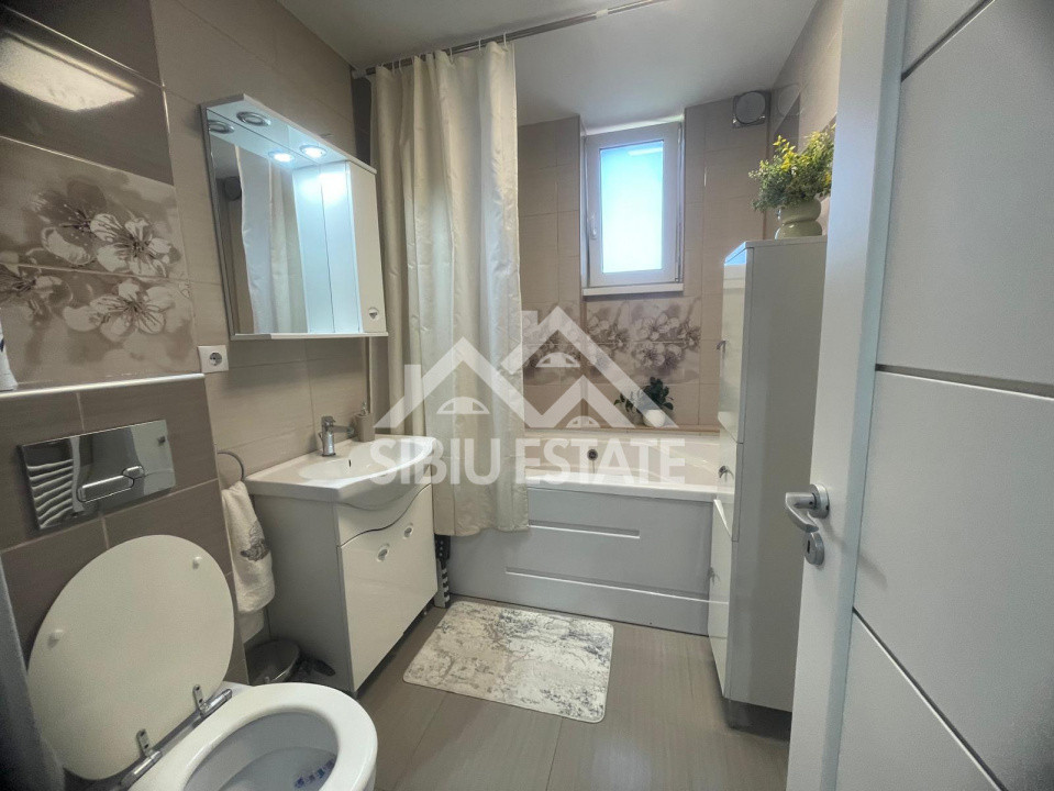 Apartament de vanzare, decomandat cu 2 camere, etaj 2 -Turnisor