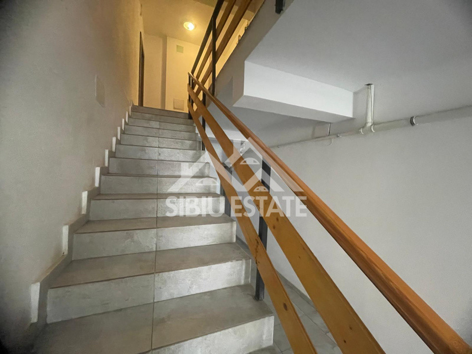 Apartament de vanzare, decomandat cu 2 camere, etaj 2 -Turnisor