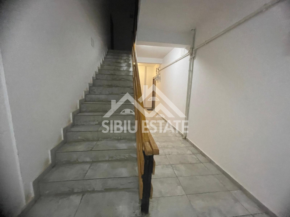 Apartament de vanzare, decomandat cu 2 camere, etaj 2 -Turnisor