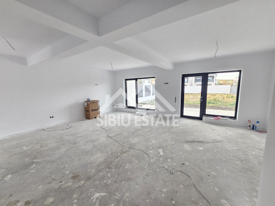 Casa in Selimbar 4 camere si curte spatioasa