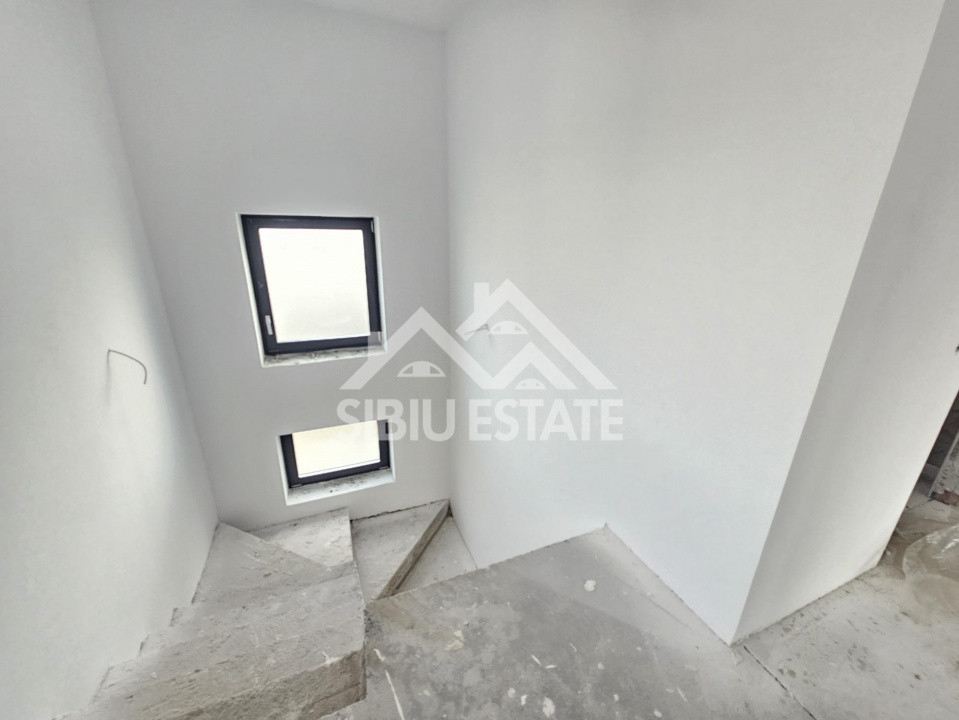 Casa noua 4 camere, Selimbar teren 480 mp