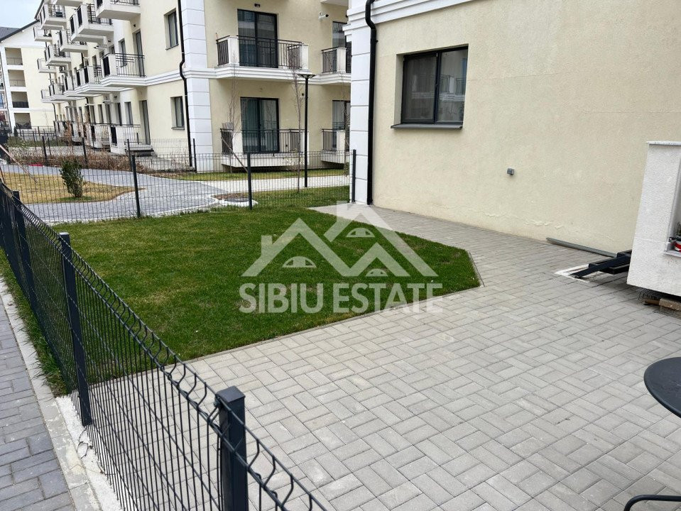 Apartament cu 3 camere, terasă, balcon și grădină generoasă de 47 mp! 