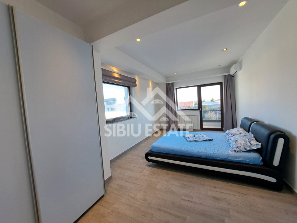 Casa Sibiu 6 camere, teren mare, garaje, Sura Mica