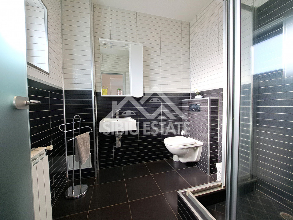 Casa Sibiu 6 camere, teren mare, garaje, Sura Mica