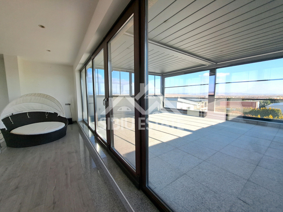 Casa Sibiu 6 camere, teren mare, garaje, Sura Mica