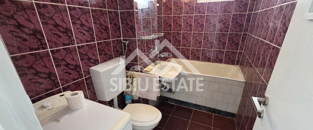 Apartament 2 camere confort 1, etaj 2 - renovat recent - str. Lunga