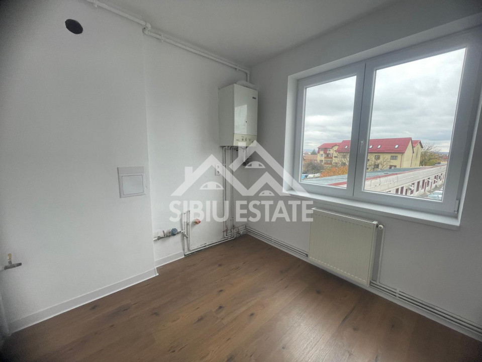 Apartament de vanzare, cu 2 camere, etaj 2, renovat recent Cartier Terezian