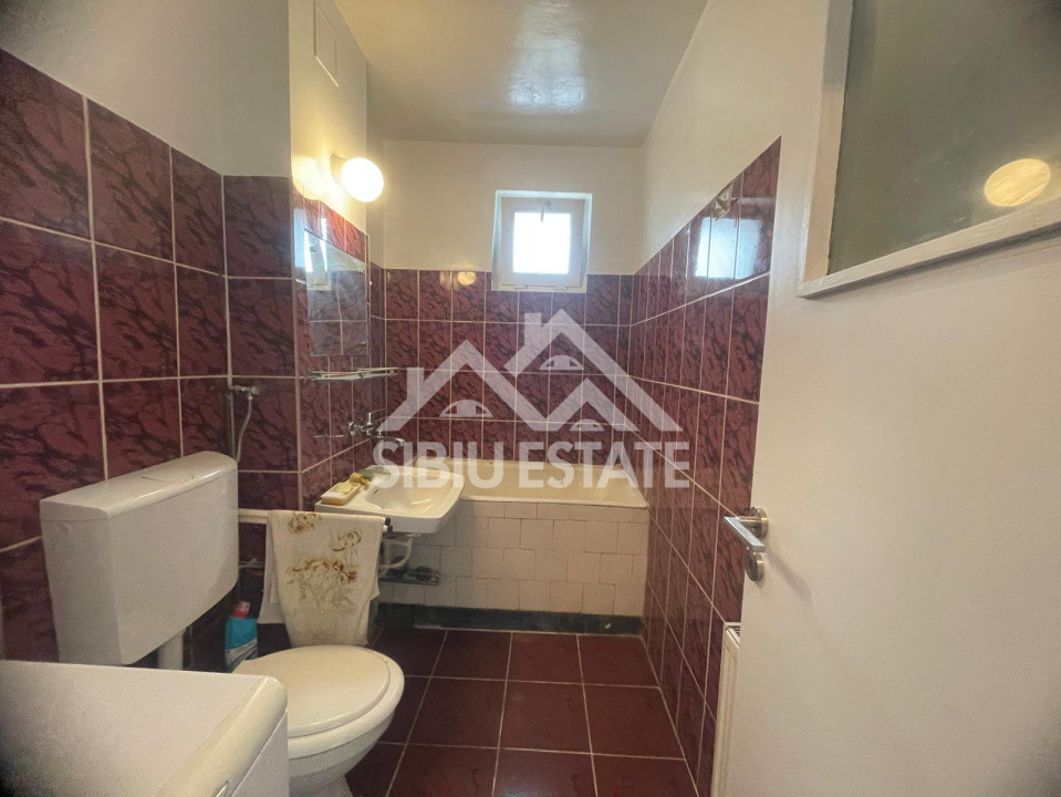 Apartament de vanzare, cu 2 camere, etaj 2, renovat recent Cartier Terezian