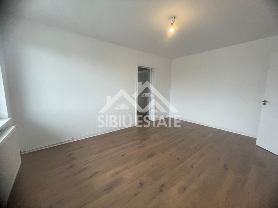 Apartament de vanzare, cu 2 camere, etaj 2, renovat recent Cartier Terezian