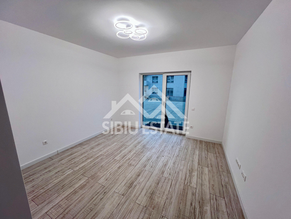 Apartament cu gradina, 3 camere, balcon, Finalizat Intabulat 