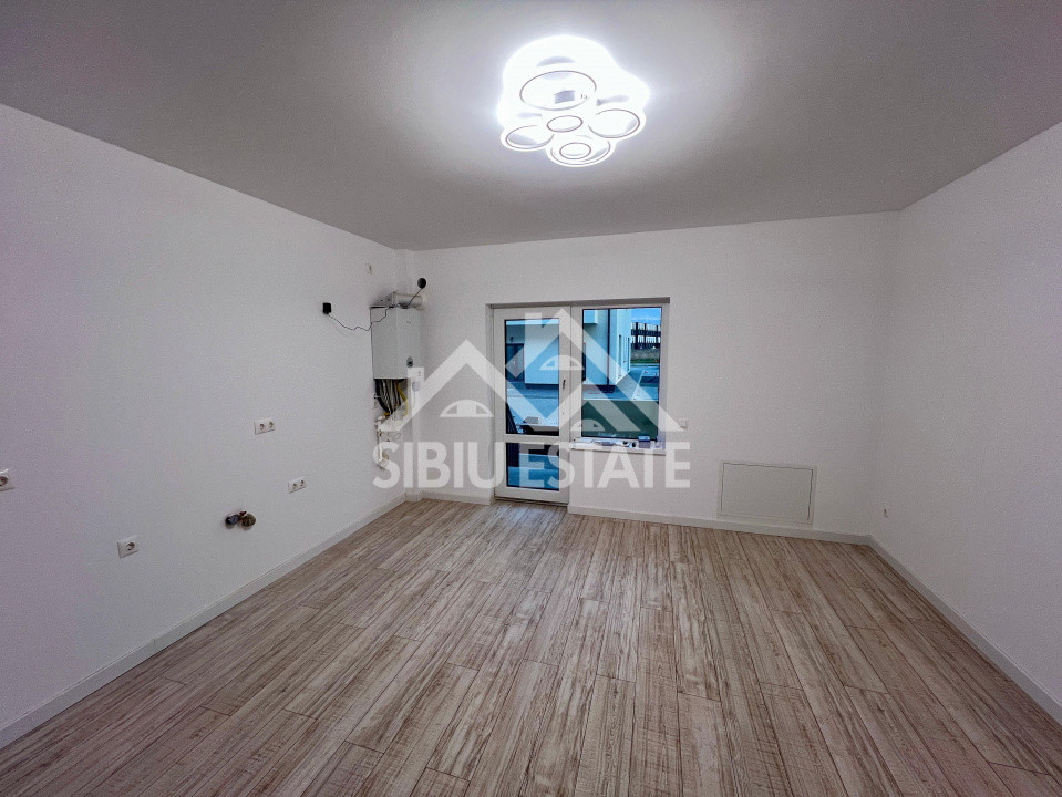 Apartament cu gradina, 3 camere, balcon, Finalizat Intabulat 