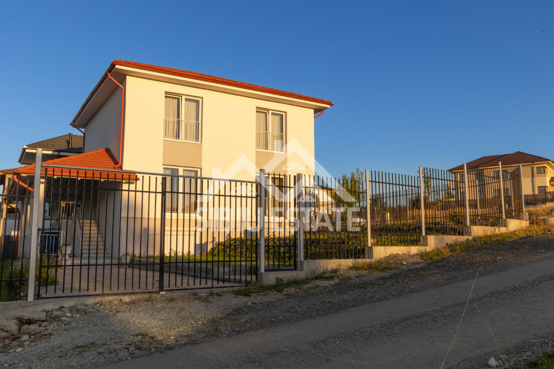 Casa individuala de inchiriat , moderna, prima inchiriere, - Cisnadioara 