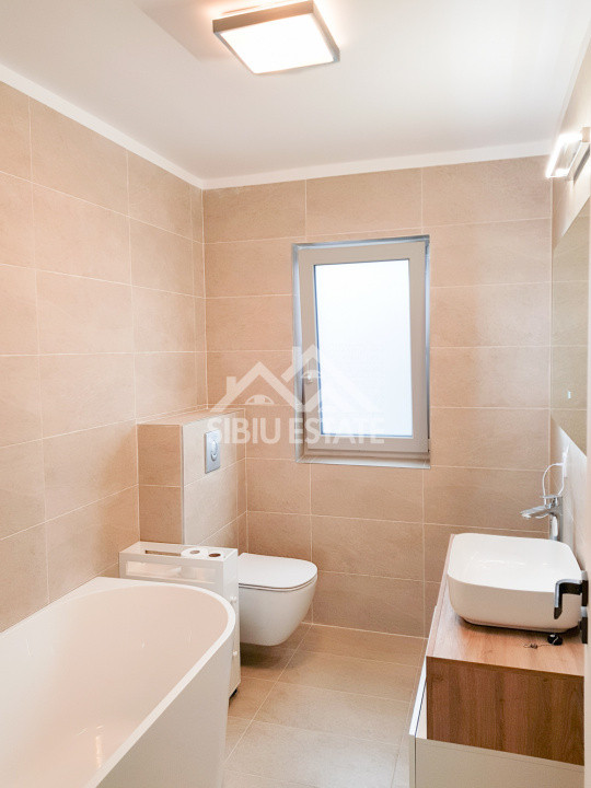 Casa individuala de inchiriat , moderna, prima inchiriere, - Cisnadioara 