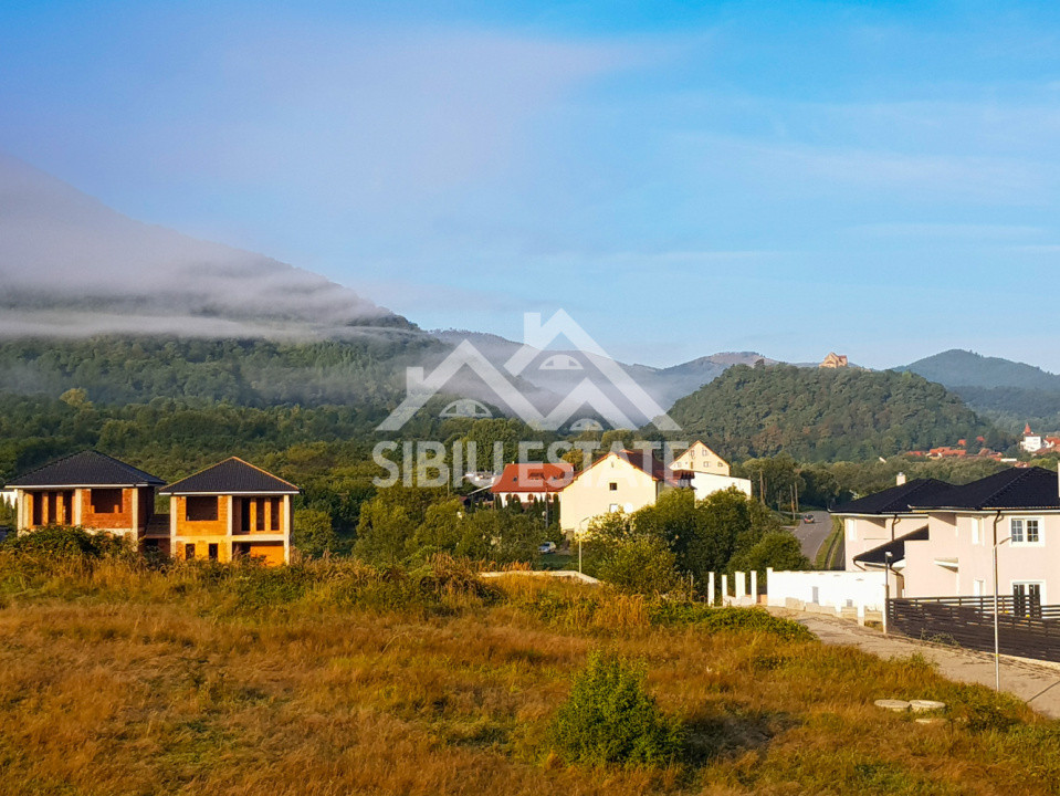 Casa individuala de inchiriat , moderna, prima inchiriere, - Cisnadioara 