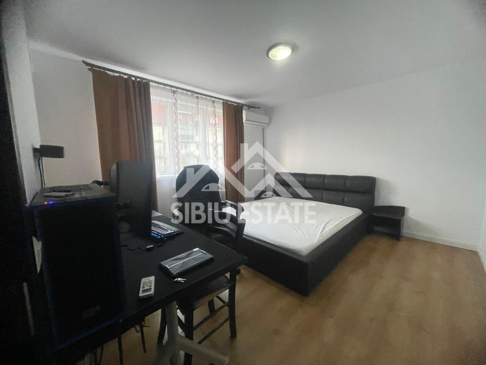 Apartament de vanzare cu 3 camere spatios s.u. 81.3mp-Super pret 1.746 euro/mp. 