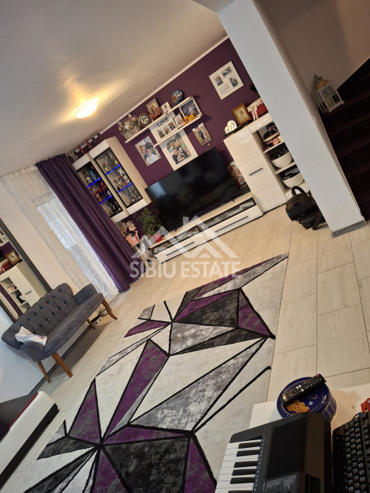 Casa tip duplex de vanzare doua nivele plus mansarada- Cartier Arhitectilor