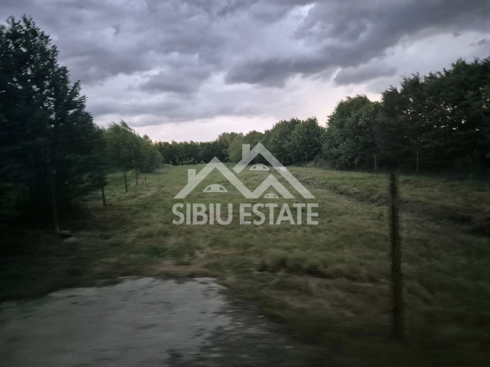Teren de vânzare cu autorizatie de constructie pe Valea Avrigului, Sibiu!