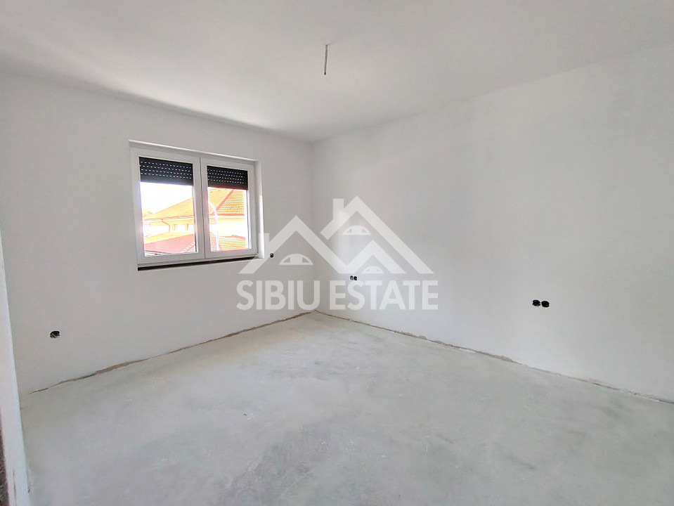 Casa noua Sibiu, Selimbar, garaj, pivnita, curte mare