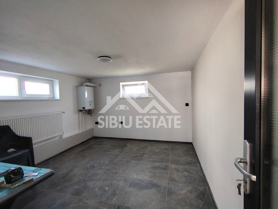 Casa noua Sibiu, Selimbar, garaj, pivnita, curte mare