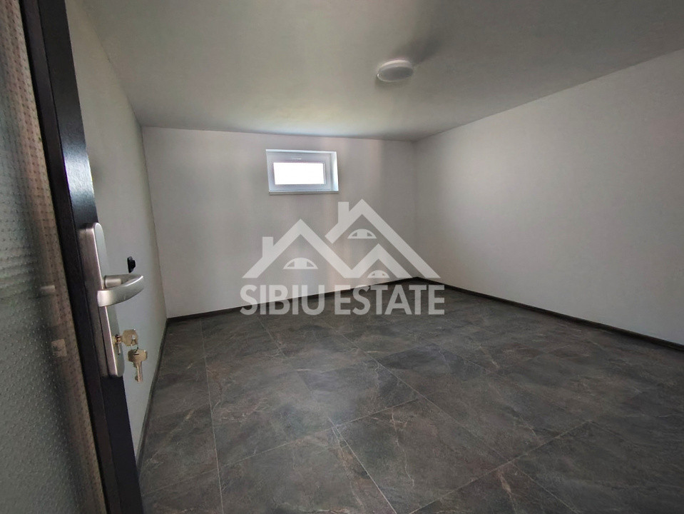 Casa noua Sibiu, Selimbar, garaj, pivnita, curte mare