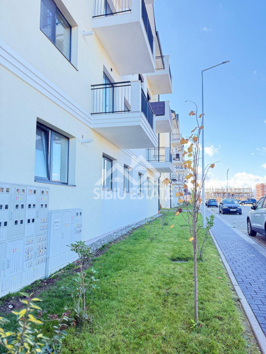 Apartament cu 3 camere, 2 bai, boxa 20 mp. loc de parcare -Finisat la cheie