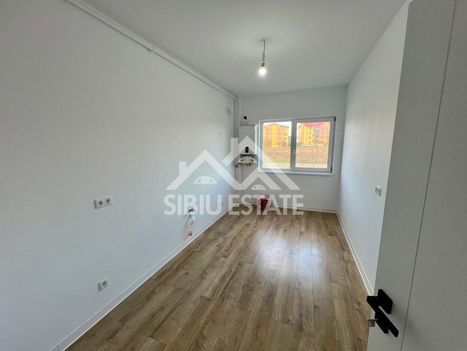 Apartament cu 3 camere, 2 bai, boxa 20 mp. loc de parcare -Finisat la cheie