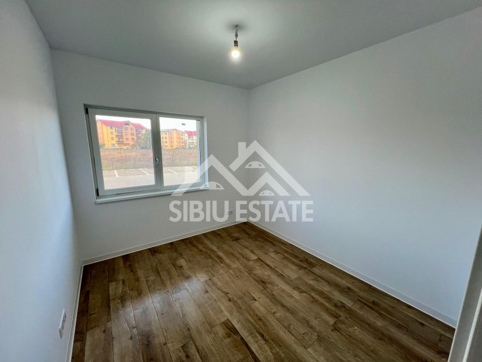 Apartament cu 3 camere, 2 bai, boxa 20 mp. loc de parcare -Finisat la cheie