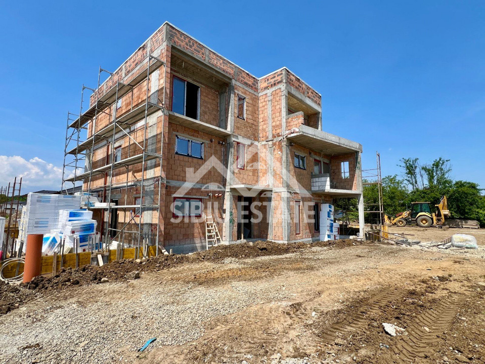 Apartament 3 camere , 53 mp, Balcon 4,27 mp , Parcare inclusă