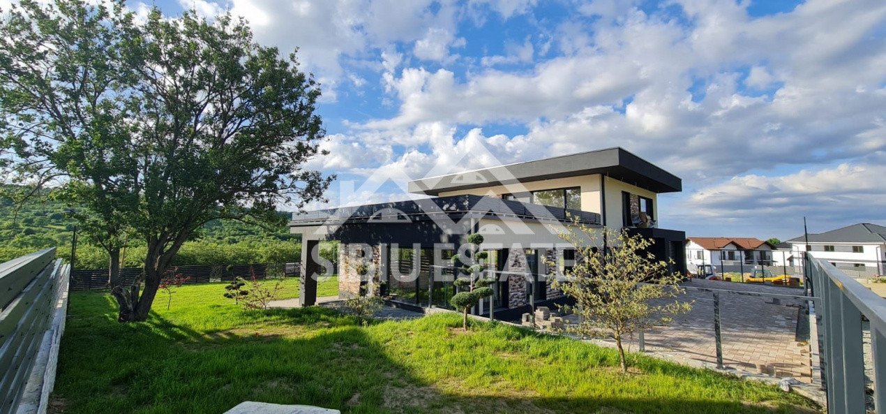 Casa Sibiu Cisnadioara, garaj, piscina, terase panoramice