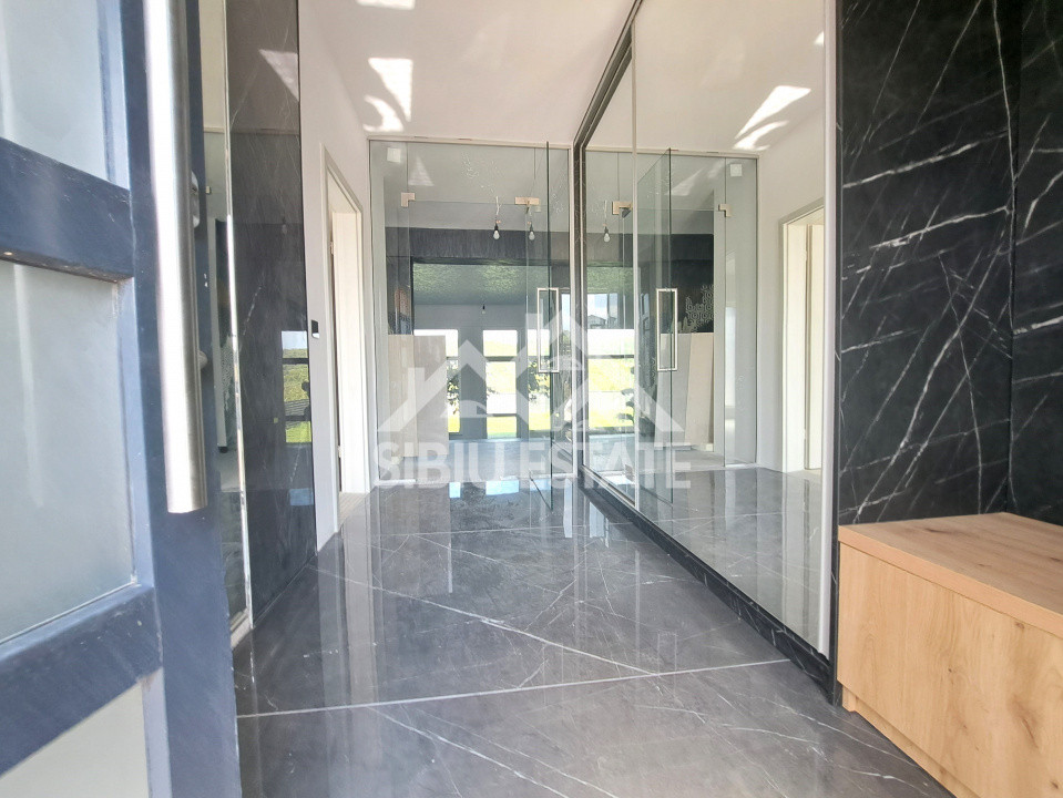 Casa Sibiu Cisnadioara, garaj, piscina, terase panoramice