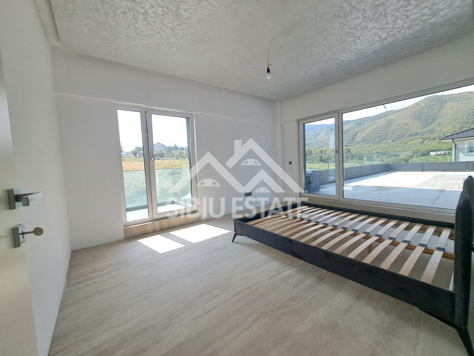 Casa Sibiu Cisnadioara, garaj, piscina, terase panoramice