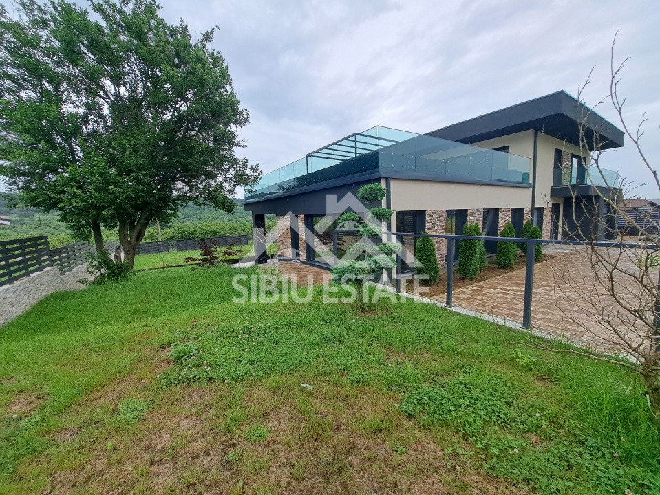Casa Sibiu Cisnadioara, garaj, piscina, terase panoramice