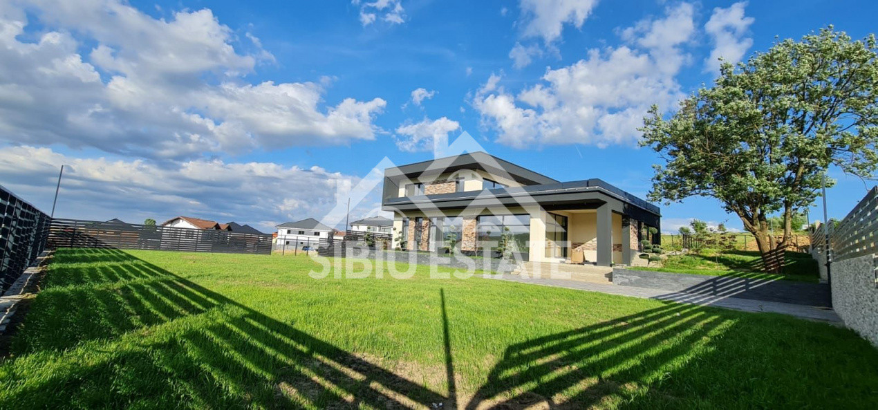 Casa Sibiu Cisnadioara, garaj, piscina, terase panoramice