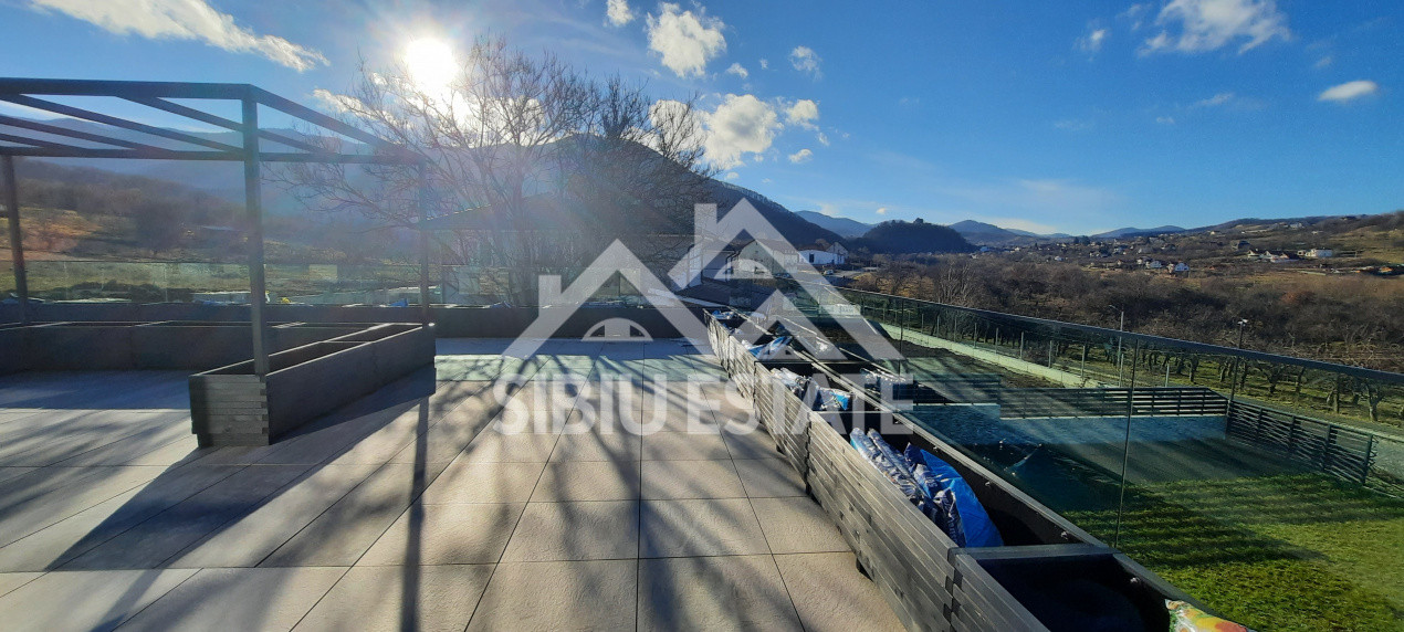 Casa Sibiu Cisnadioara, garaj, piscina, terase panoramice