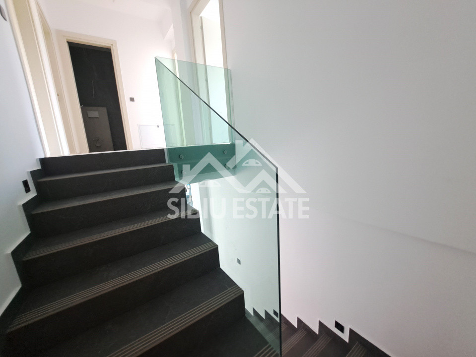 Casa Sibiu Cisnadioara, garaj, piscina, terase panoramice