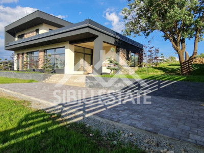 Casa Sibiu Cisnadioara, garaj, piscina, terase panoramice