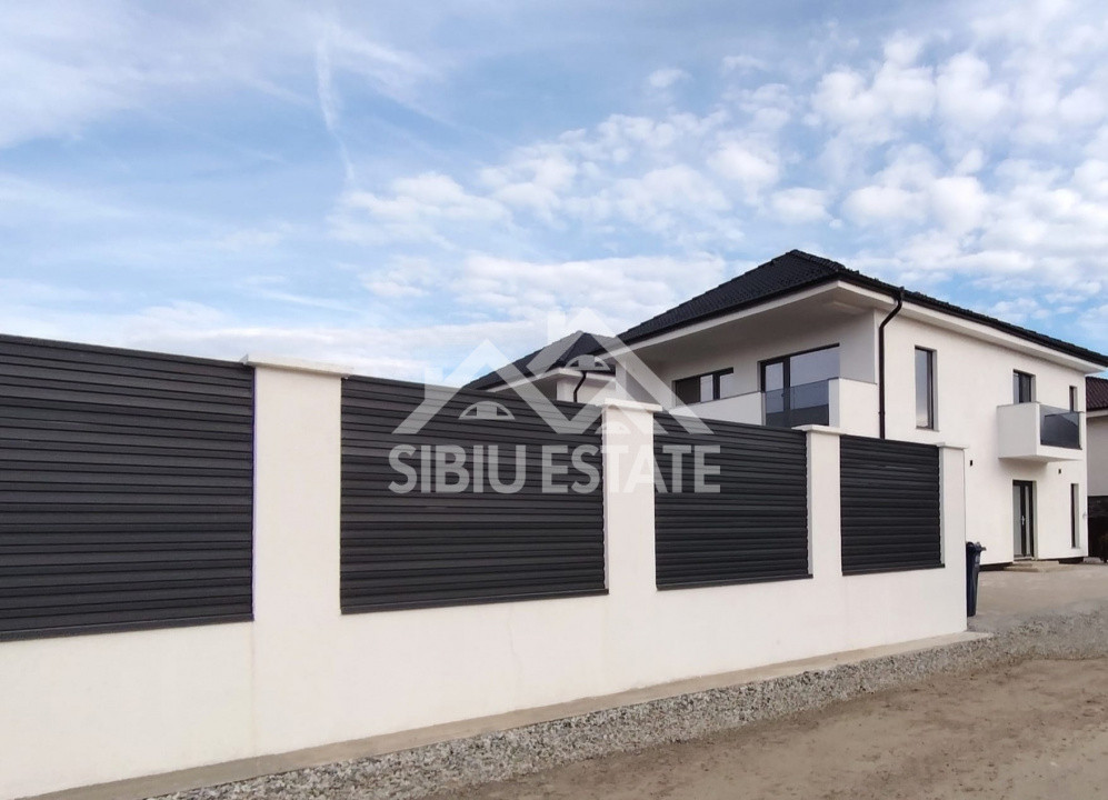 Casa individuala noua in Selimbar, 4 camere, teren generos 500 mp