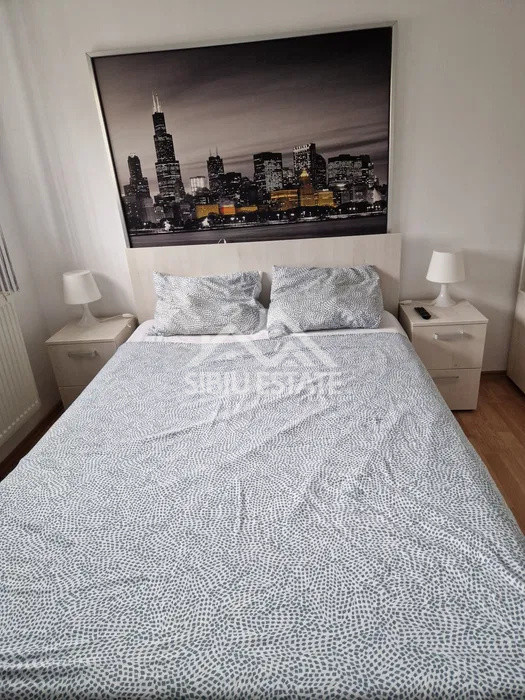 Apartament de vanzare, cu 4 camere,  83 mp. -Calea Dumbravii 