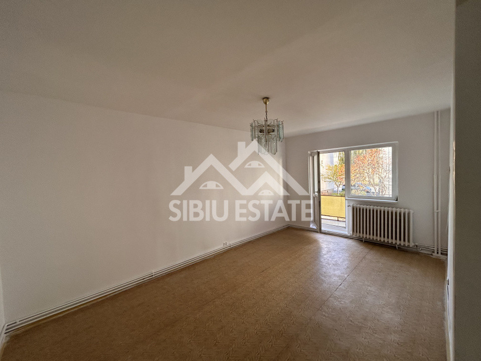 Apartament 4 camere etaj 1, Sibiu - Vasile Aaron Comision 0%