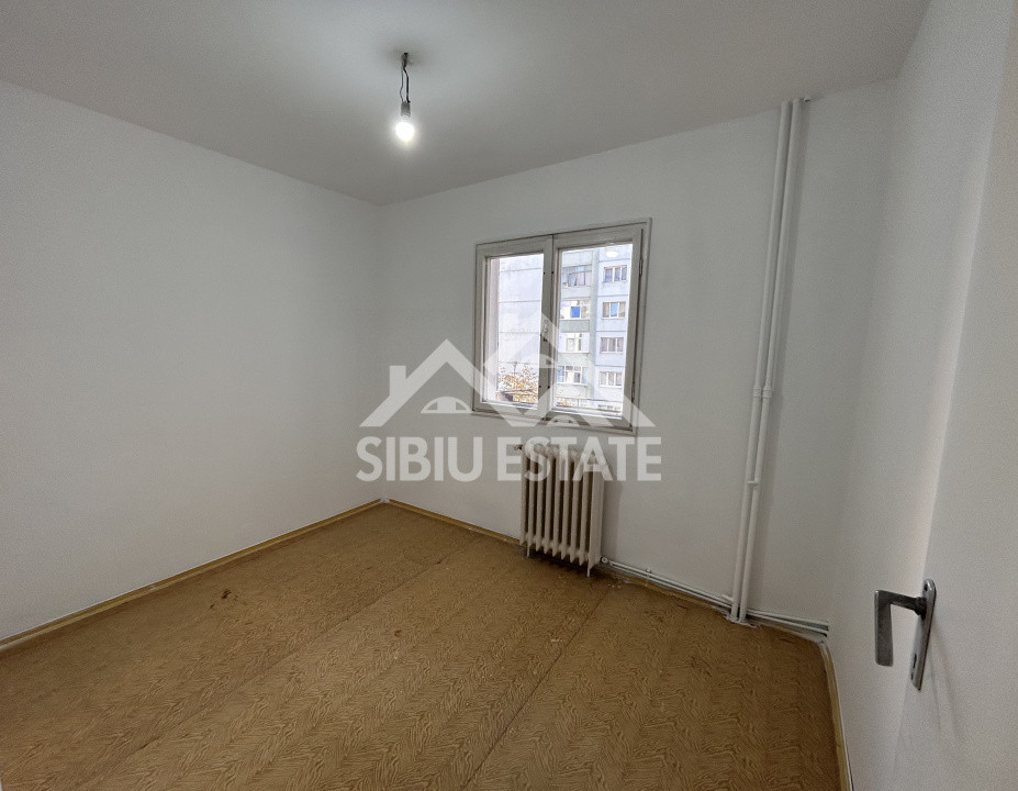 Apartament 4 camere etaj 1, Sibiu - Vasile Aaron Comision 0%