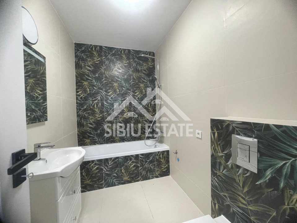 Apartament cu 3 camere, s.utila 70.15 mp.  bloc cu lift-  loc de parcare 