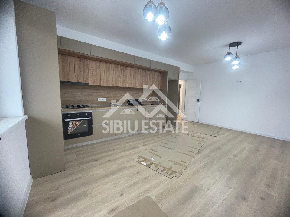 Apartament cu 3 camere, s.utila 70.15 mp.  bloc cu lift-  loc de parcare 