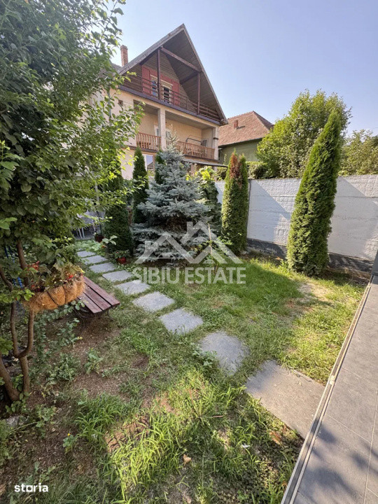 Apartament de inchiriat cu 2 camere, gradina - Zona Parcul Sub Arini