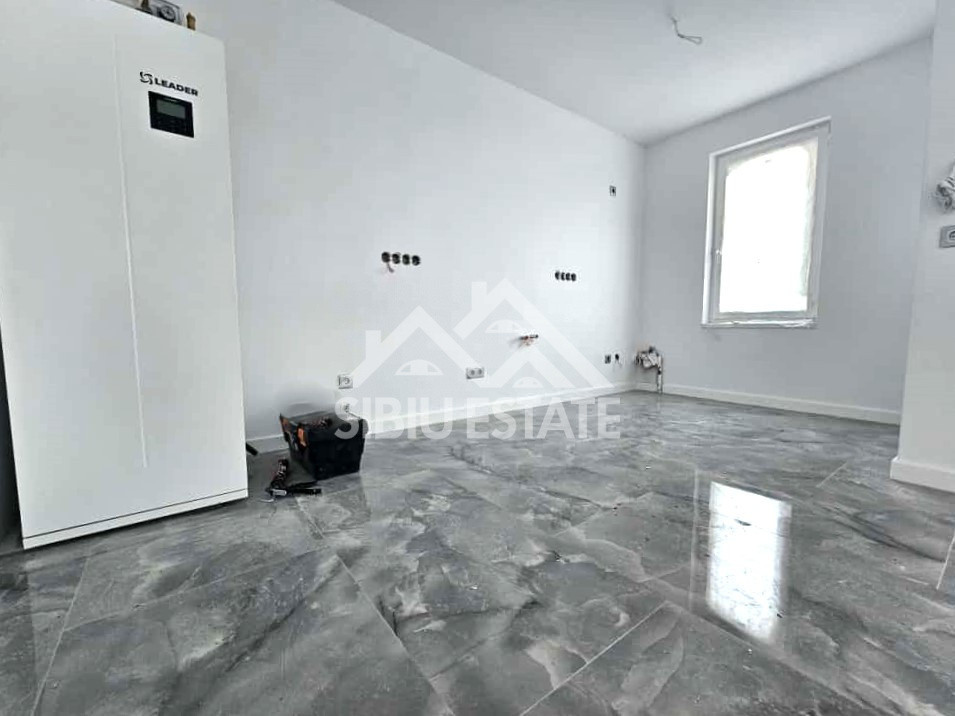 Casa noua 5 camere, 2 bai, spatiu si confort la cheie