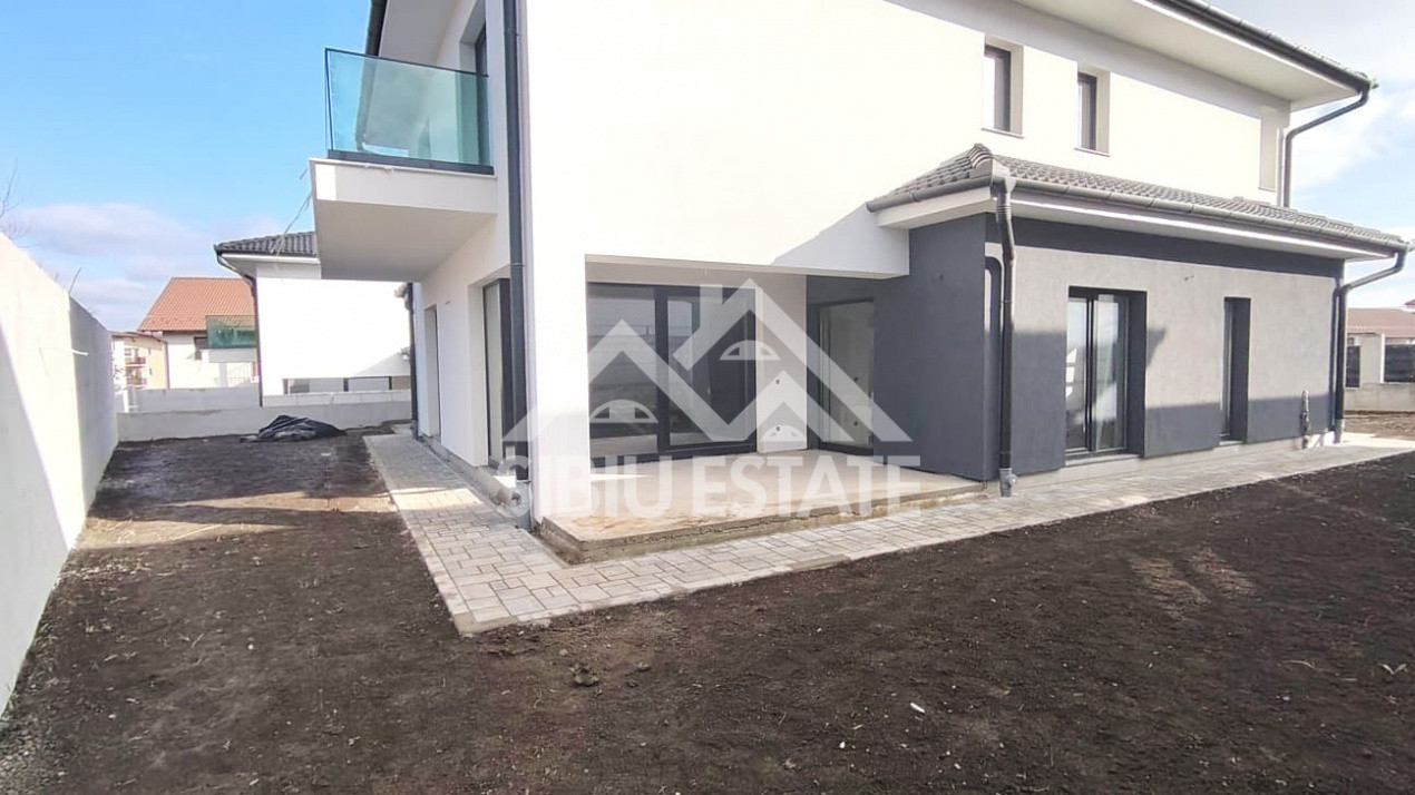 Casa individuala SIBIU, Selimbar, camere mari, 4 bai, garaj 