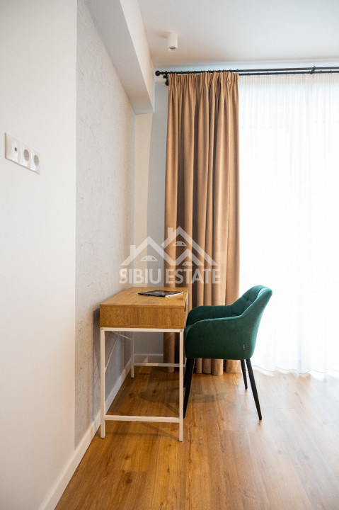 Apartament de LUX de  inchiriat cu 2 camere, loc de parcare -mobilat si utilat