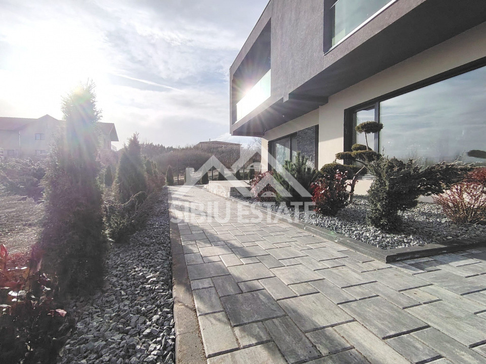 Casa Sibiu, Selimbar teren 790 mp, garaj, terase