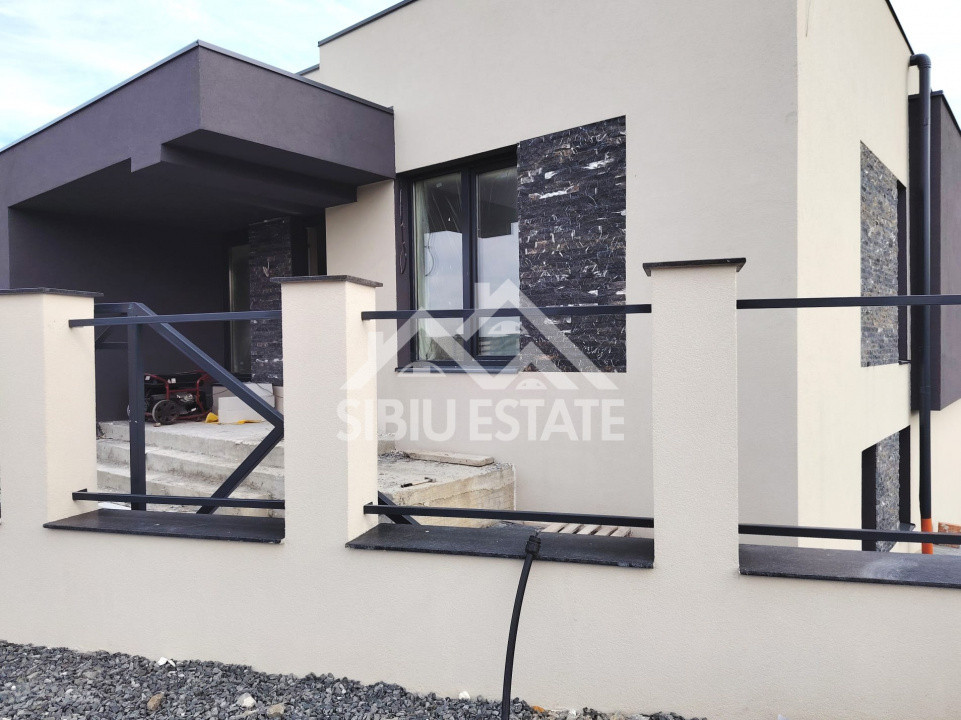 Casa Sibiu, Selimbar teren 790 mp, garaj, terase