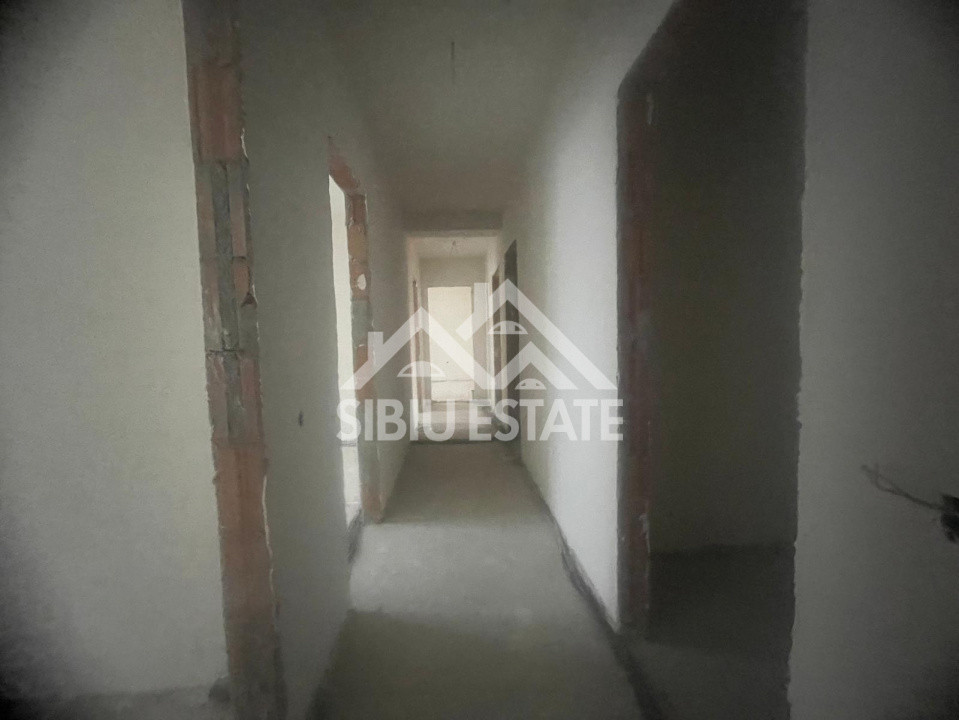 Apartament decomandat cu 2 camere-s.utila 53.46 mp, balcon 6,14- loc de parcare 